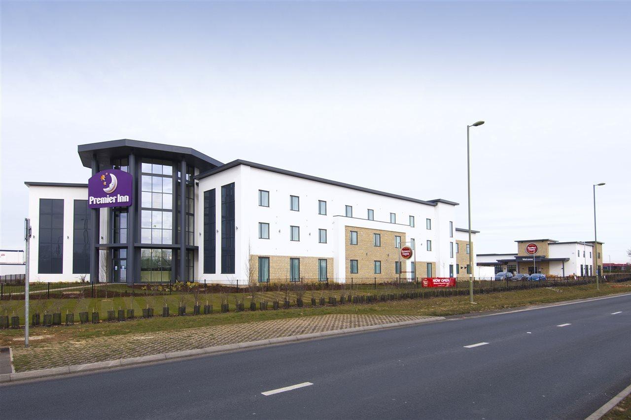 Premier Inn 비세스터 외부 사진