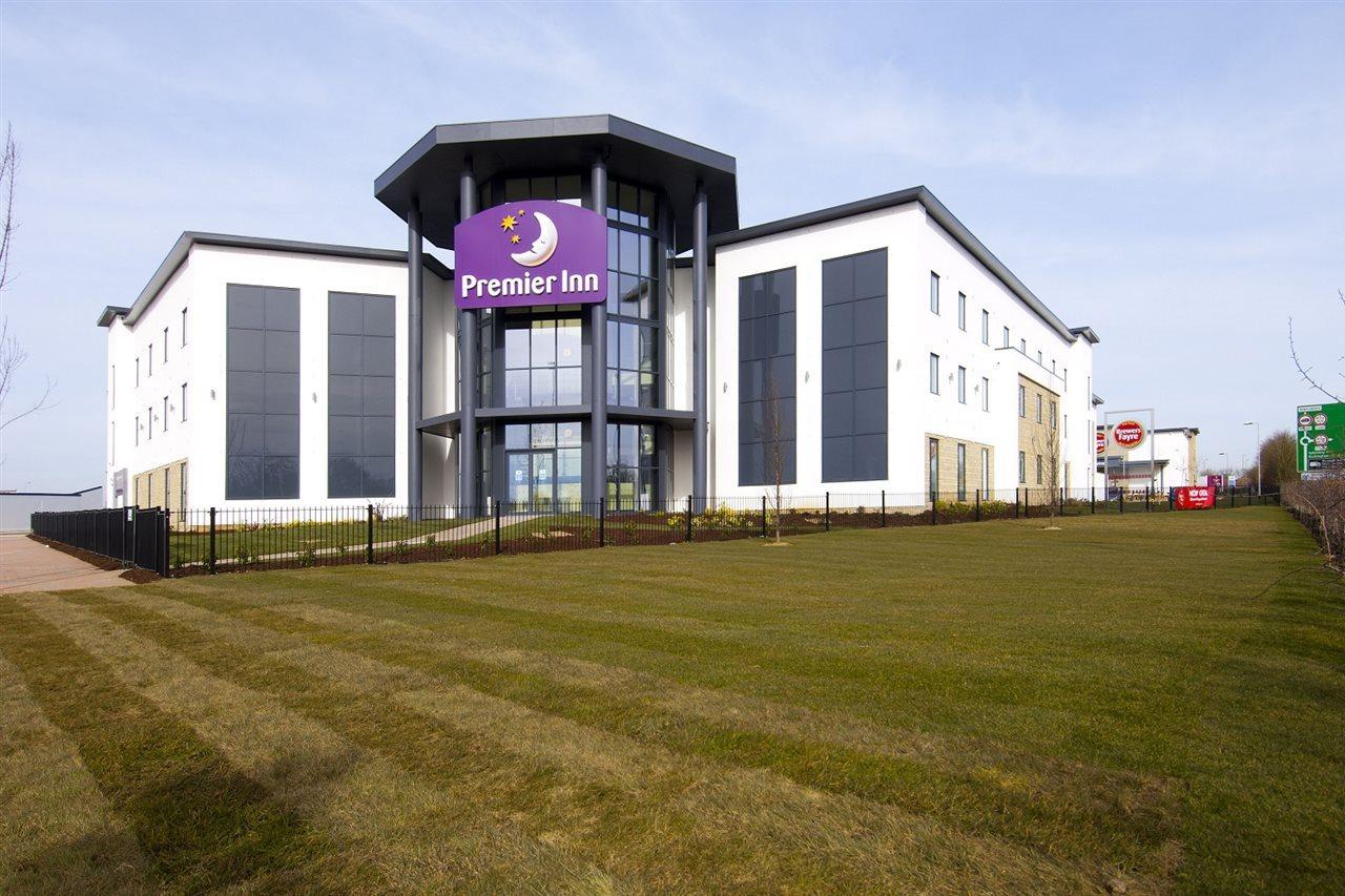 Premier Inn 비세스터 외부 사진
