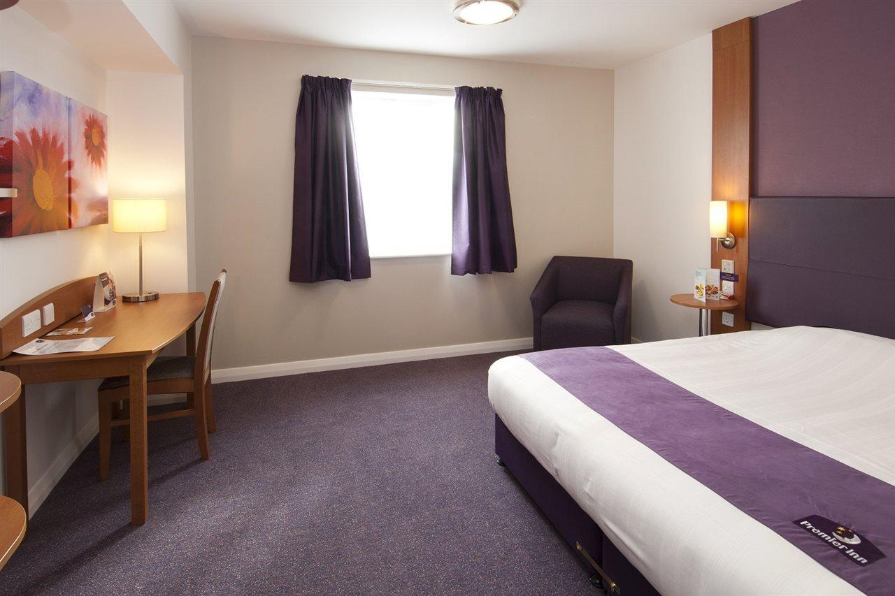 Premier Inn 비세스터 외부 사진