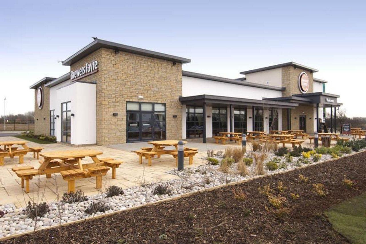 Premier Inn 비세스터 외부 사진