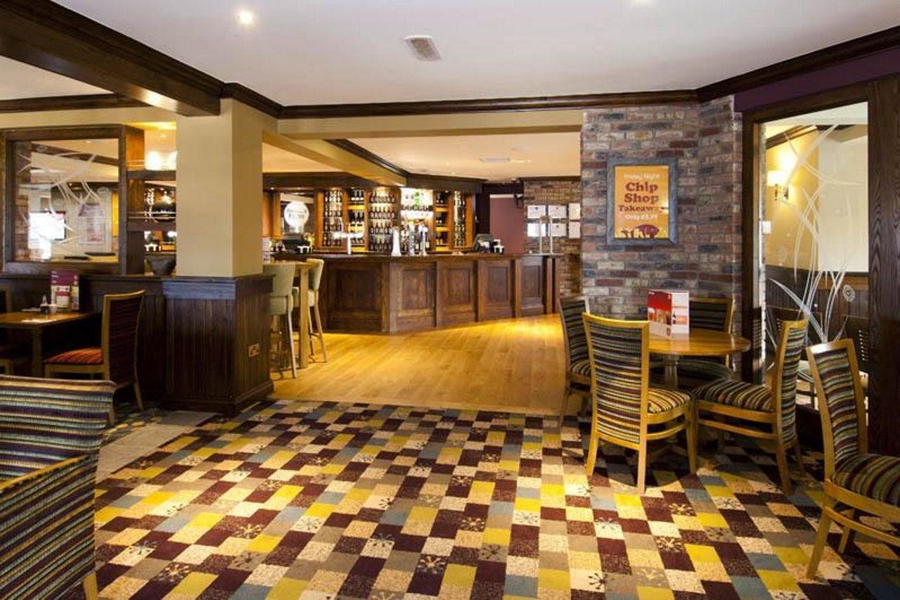 Premier Inn 비세스터 외부 사진