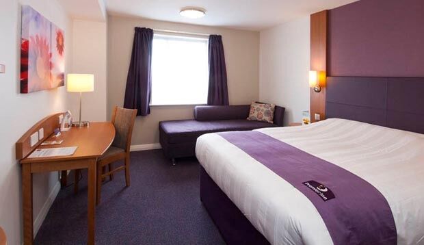Premier Inn 비세스터 외부 사진